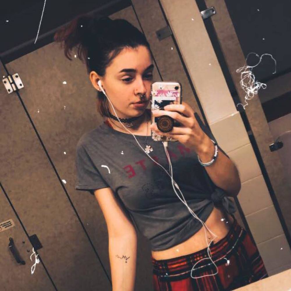 Meet your Posher, Rebekah